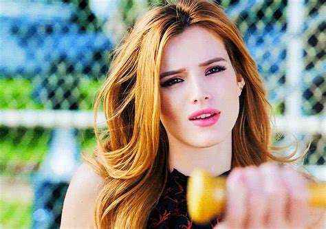 Bella Thorne porn gifs